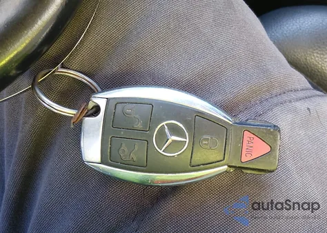 2014 Mercedes-Benz C 300 Sport 4Matic из США, поврежденный, VIN WDDGF8AB9ER319871